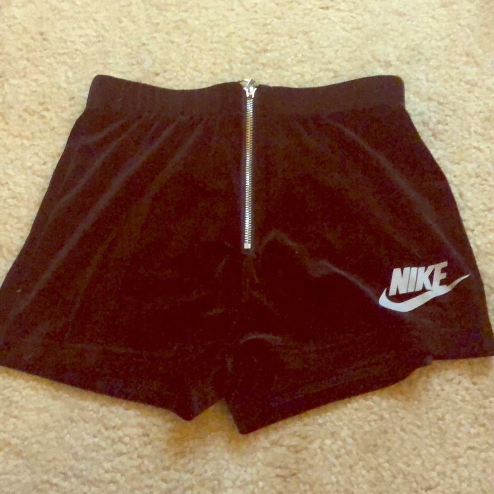 Velvet shorts